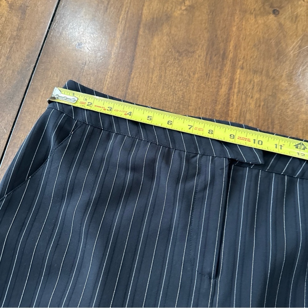 Tail Womens Black Pinstripe Cropped Pant Capri Size 10 Golf Outdoor Performance - Picture 8 of 13